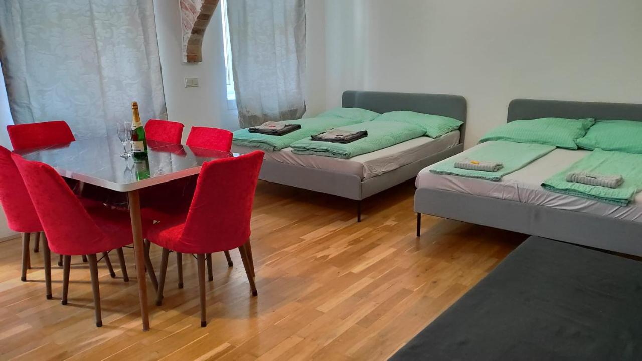 Cozynite Premium Apartment Stadthalle Вена Экстерьер фото