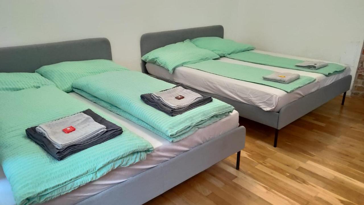 Cozynite Premium Apartment Stadthalle Вена Экстерьер фото